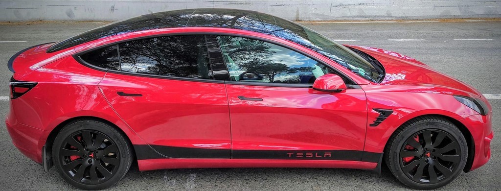 Hells Red - Tesla Model 3 LR Boost 2021
